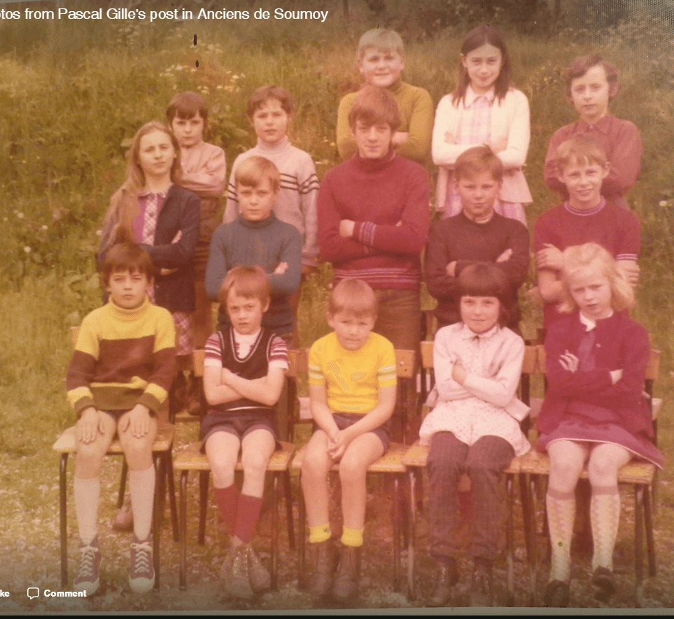 A reunion of former residents of the village of Soumoy.